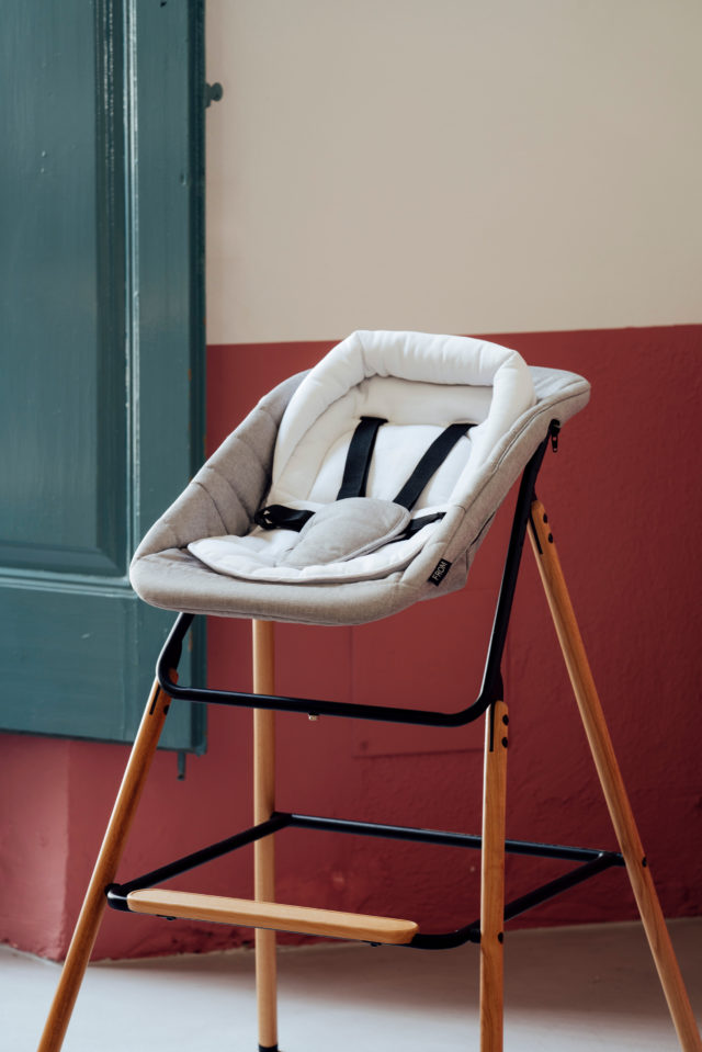 Wood Highchair + New Born set + Reductor Pad - FROM